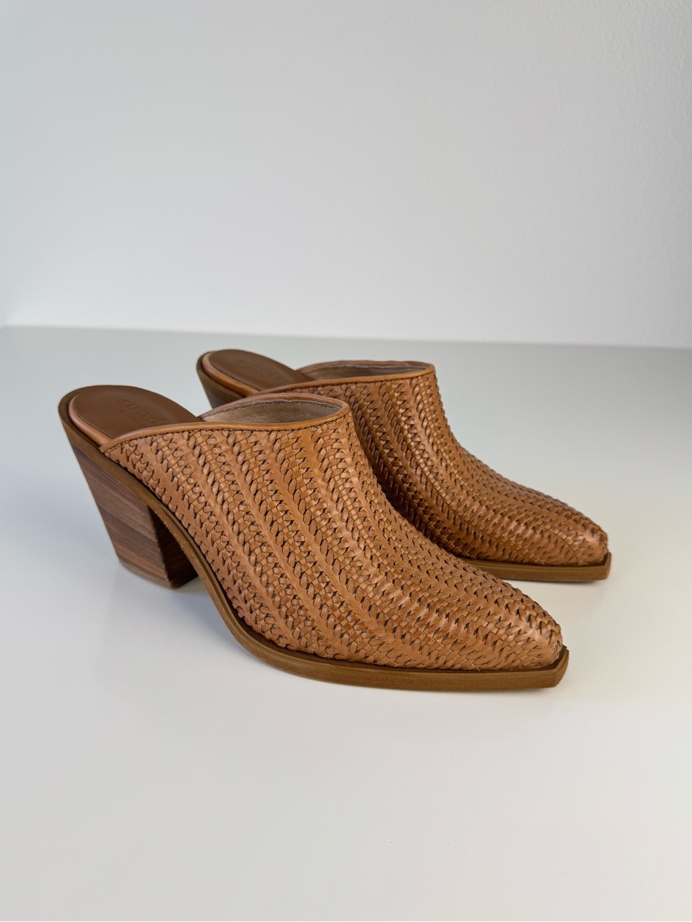 Sundance Woven Furrows Leather Mules Wood Heel Tan Made in Italy Size EU 40 US 9